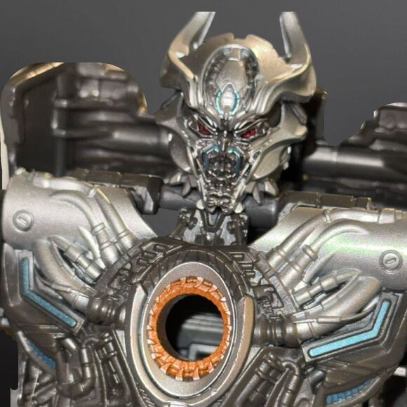 Transformers Studio Series 90 Voyager Galvatron Action Figure B23 - Picture 3 of 7